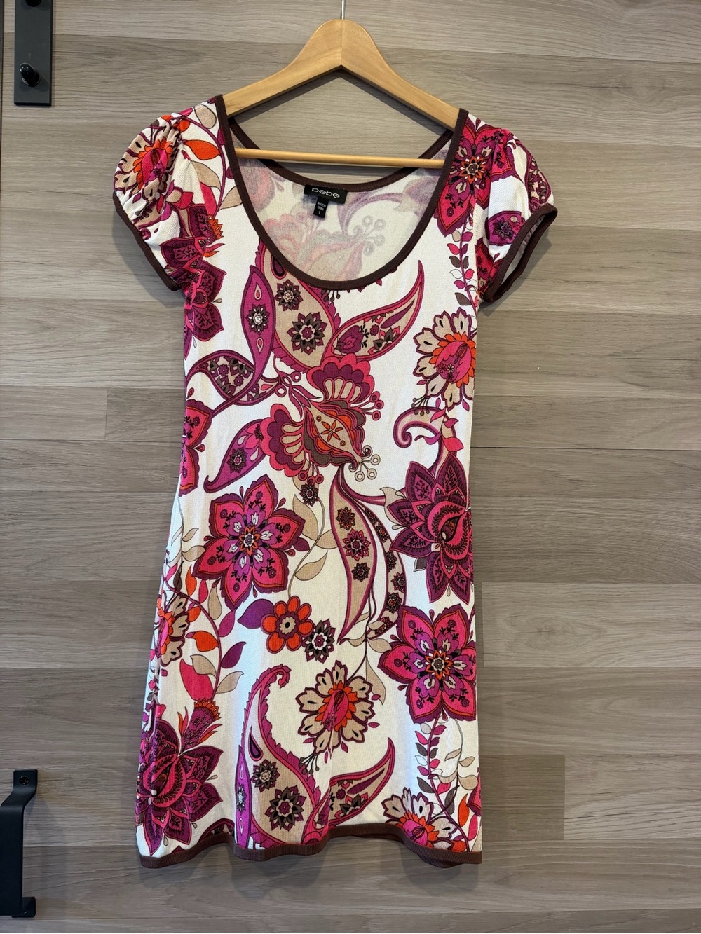 Bebe Vintage Floral Paisley Knit Short Sleeve Mini Dress Size S